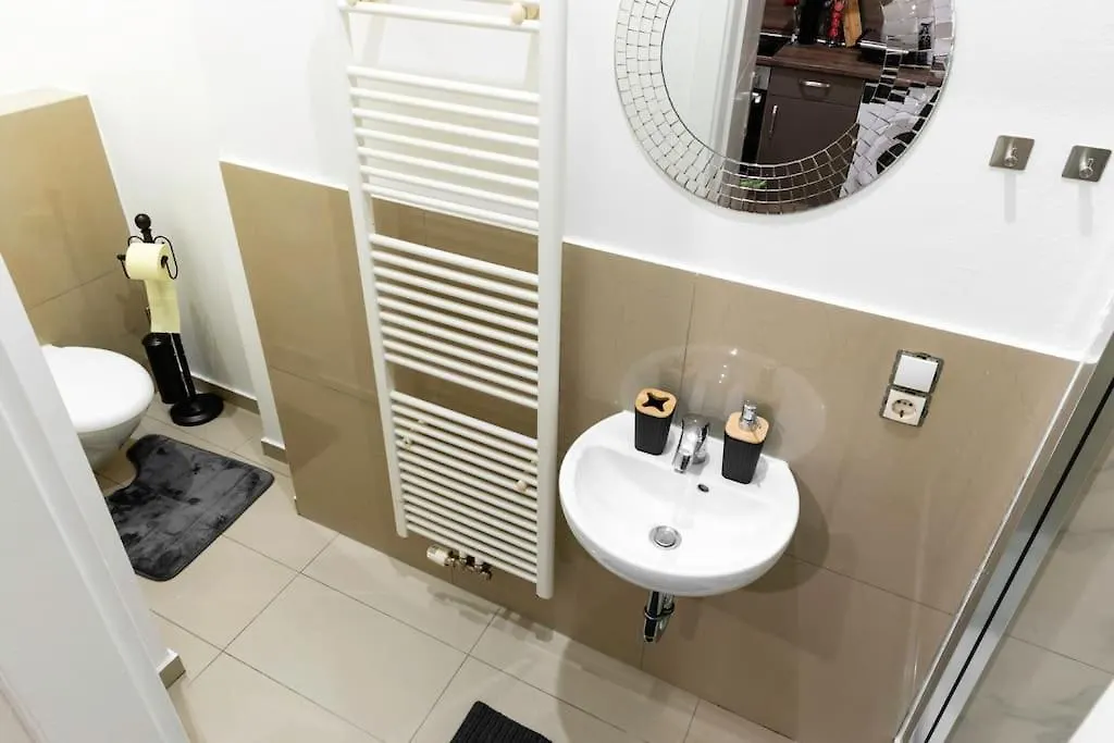Golden Living In Central Viena Apartamento