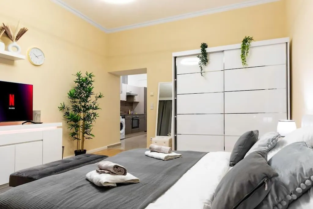 Golden Living In Central Viena Apartamento